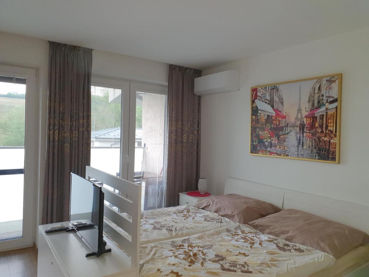 DIAMOND apartmán Eliška Podhájska Exterior foto
